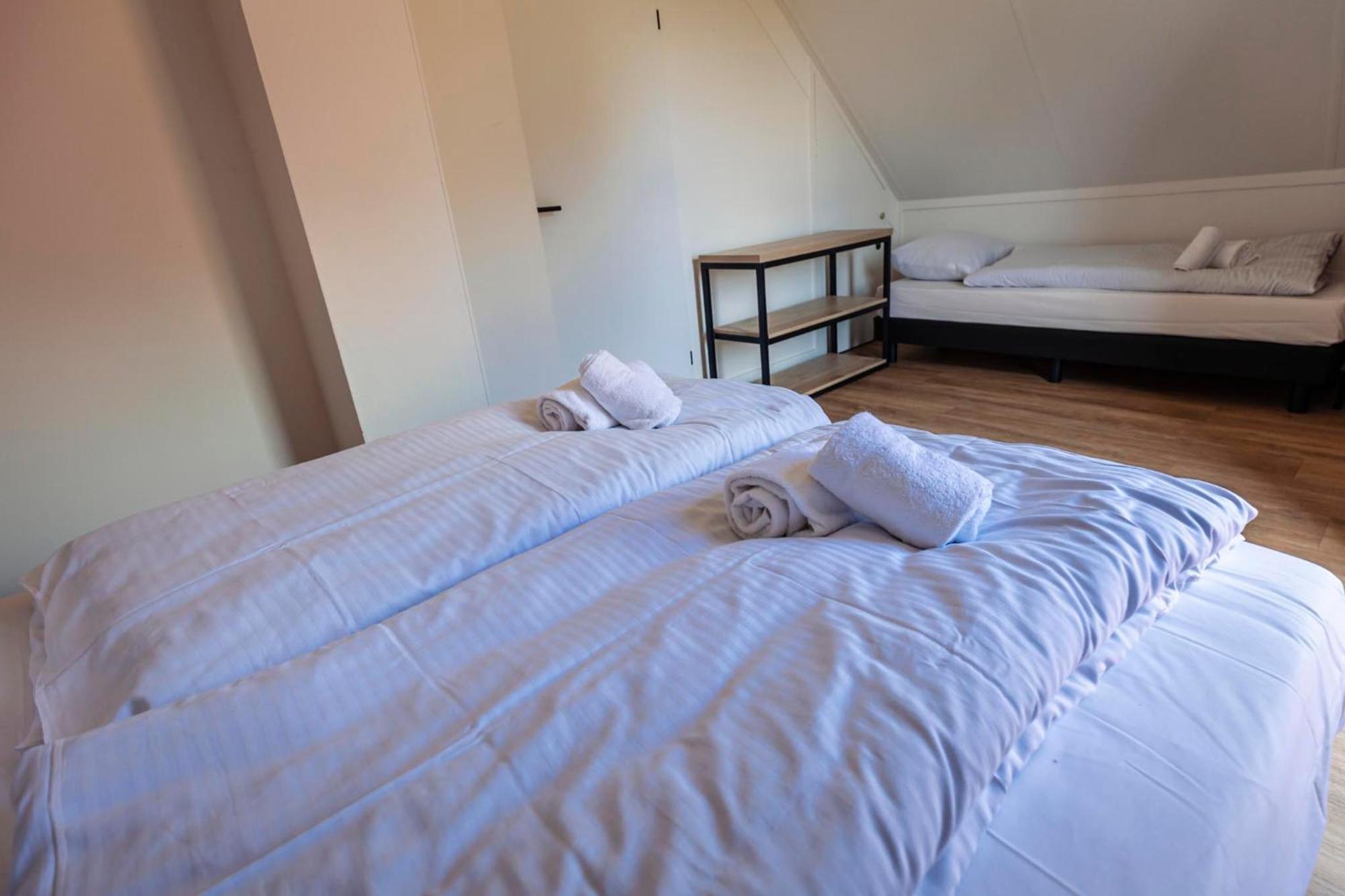 Hotel Vakantiepark 'T Broeckhuys Ewijk Habitación foto